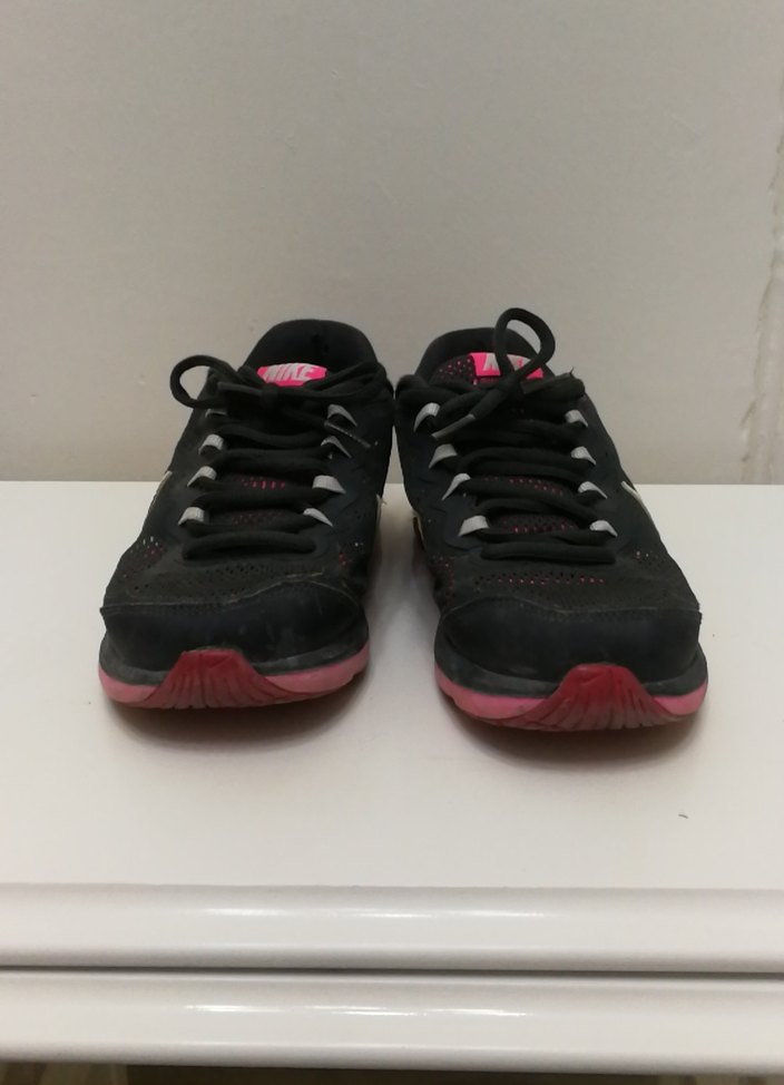 Siyah-Pembe Bağcıklı Kadın Spor Ayakkabı - Görsel 2