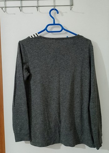 Gri V Yaka Uzun Kollu Kadın Kazak - Görsel 3