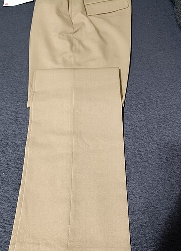 Zara ZARA KEMERLİ KUMAŞ FİT PANTOLON 
