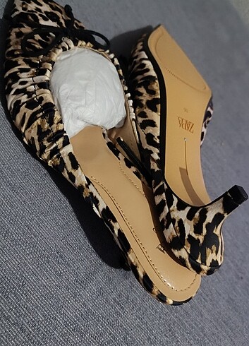 36 Beden Zara Topuklu Leopar Terlik