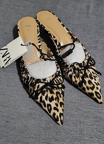 36 Beden çeşitli Renk Zara Topuklu Leopar Terlik