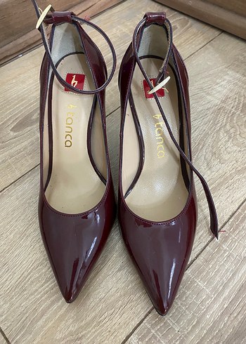 Bordo Rugan Tokalı Stiletto Topuklu Kadın Ayakkabı