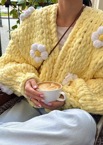 Sarı Çiçekli Oversize Hırka