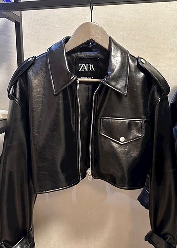 Zara Siyah deri ceket
