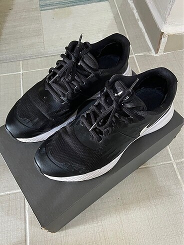 39 Beden Orijinal Nike Spor ayakkabı
