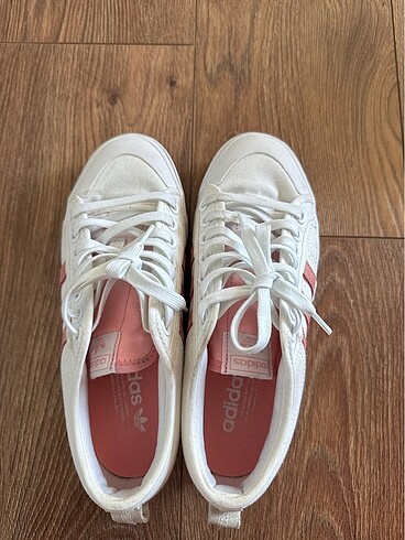 40 Beden beyaz Renk Adidas nizza platform kadın ayakkabı