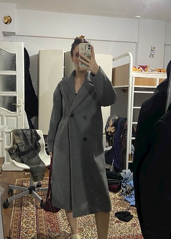 Çift düğmeli gri uzun kaban - Görsel 3