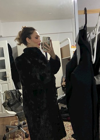 39 Yıllık Özel Dikim Vizon Kürk
Anne yadigarı Vizon Kürk. 39 yıl - Görsel 2