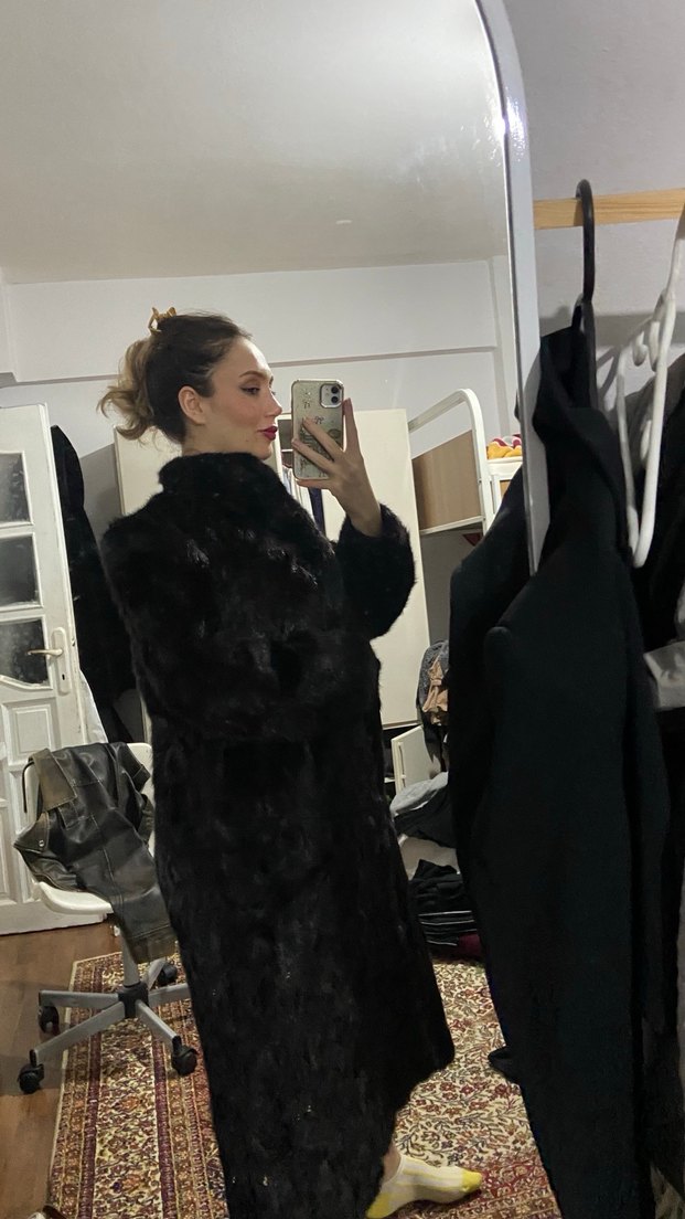 39 Yıllık Özel Dikim Vizon Kürk
Anne yadigarı Vizon Kürk. 39 yıl - Görsel 2