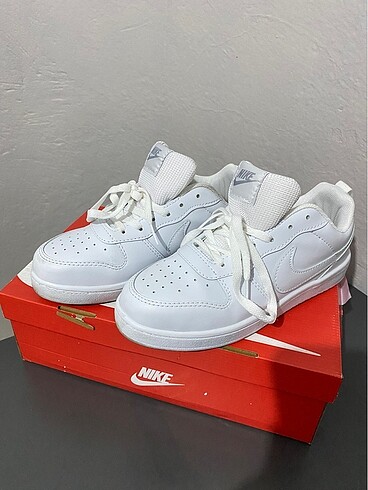 Nike court