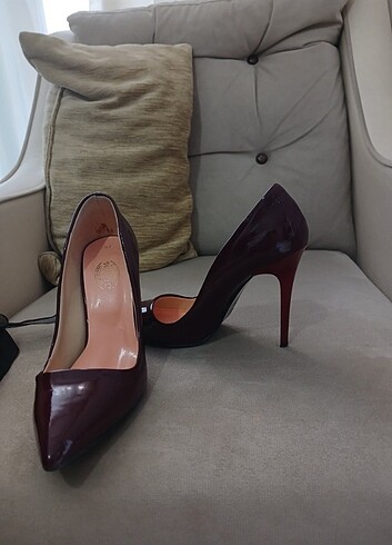 Diğer Bordo Stilletto