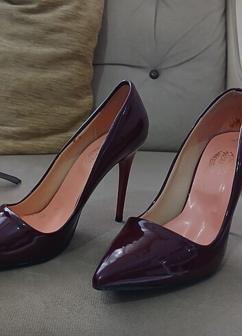 37 Beden Bordo Stilletto