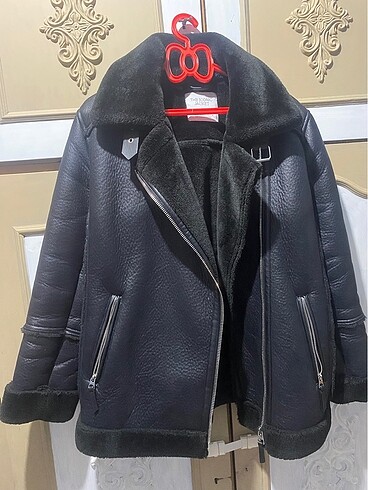 stradivarius marka kürklü ceket l beden