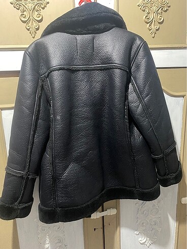 40 Beden stradivarius marka kürklü ceket l beden
