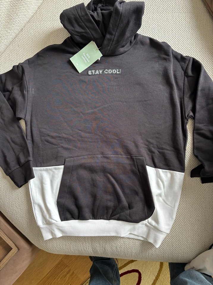 Siyah Kapüşonlu Pamuklu Sweatshirt - Görsel 2