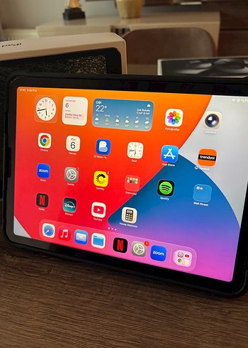 Gri iPad Air 5. Nesil 256 GB Tablet - Görsel 5