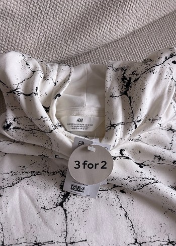 H&M Etiketli Sıfır Desenli Uzun Kol Sweat - Görsel 4