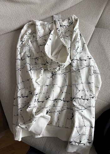 H&M Etiketli Sıfır Desenli Uzun Kol Sweat - Görsel 3