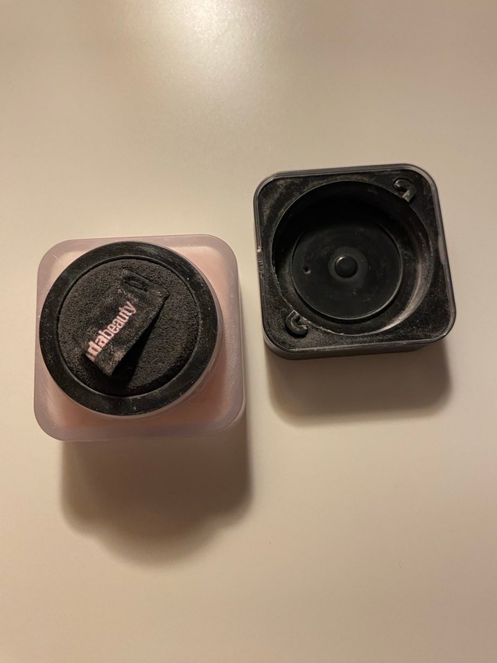 Orijinal Huda Beauty Baby Bake Pudra - Görsel 2