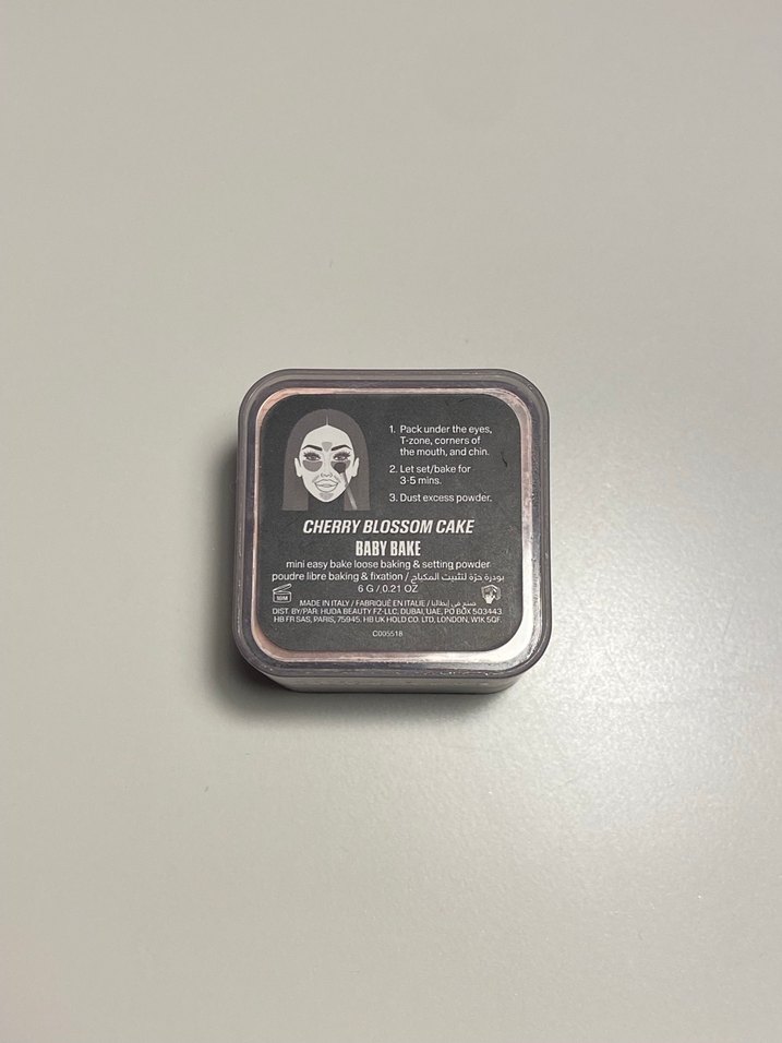 Orijinal Huda Beauty Baby Bake Pudra - Görsel 3