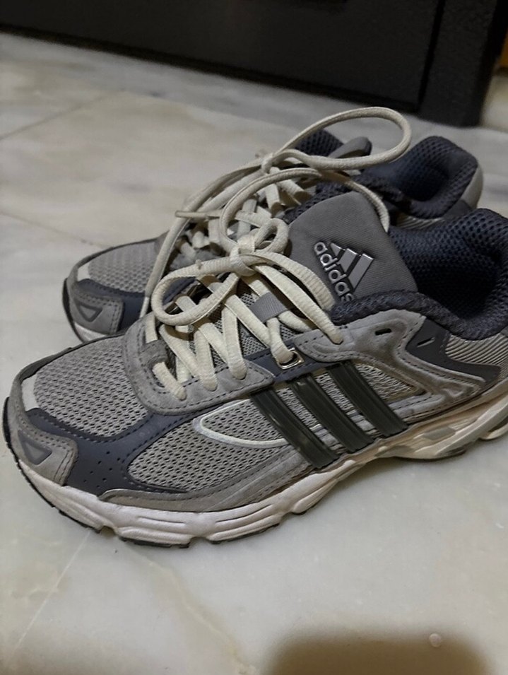 Adidas Gri Bağcıklı Kadın koşu Spor Ayakkabı - Görsel 3