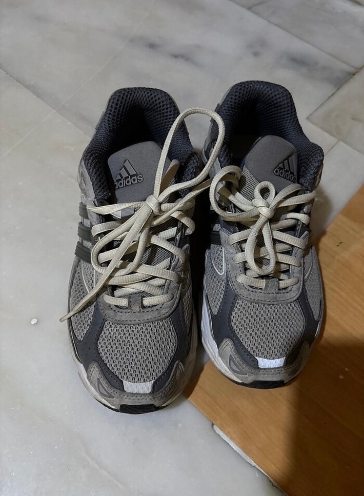 Adidas Gri Bağcıklı Kadın koşu Spor Ayakkabı - Görsel 4