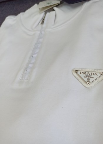 Prada m