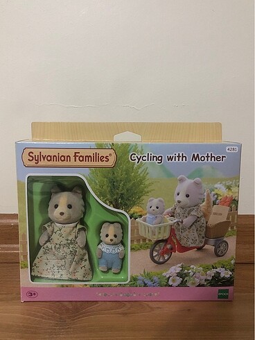  Sylvanian families cycling with mother