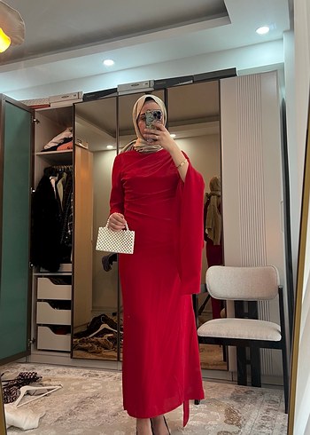 Kırmızı Drapeli Uzun Kollu Abiye Elbise - Görsel 3