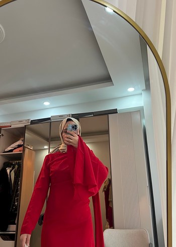 Kırmızı Drapeli Uzun Kollu Abiye Elbise - Görsel 10