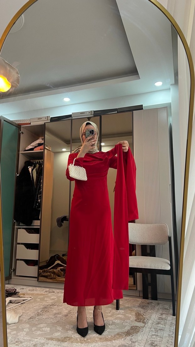 Kırmızı Drapeli Uzun Kollu Abiye Elbise - Görsel 5