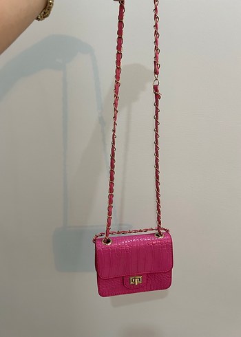 Zincir Detaylı Pembe Yılan Desenli Deri Çanta - Görsel 5