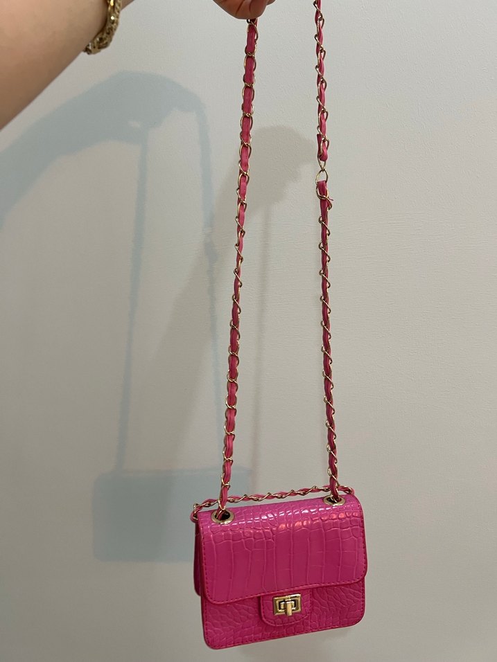 Zincir Detaylı Pembe Yılan Desenli Deri Çanta - Görsel 4