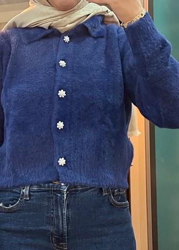 Mavi Düğmeli Kadın Hırka - Görsel 3