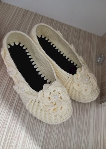 Siyah Örgü Kadın Ev Terliği İnci Detaylı - Görsel 2