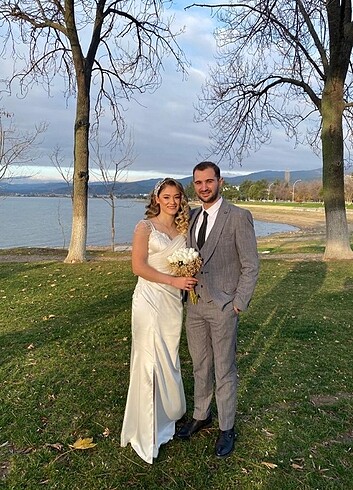 Nikah elbisesi satılık 