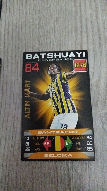 On tane futbol kartı 