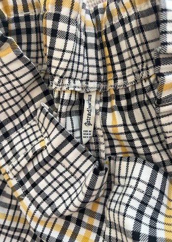 Stradivarius Sarı Ekose Pilili Mini Şort