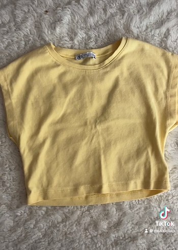Butter yellow crop tisort zara