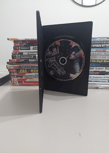 Resident Evil 4 Ps2 Oyunu - Görsel 3