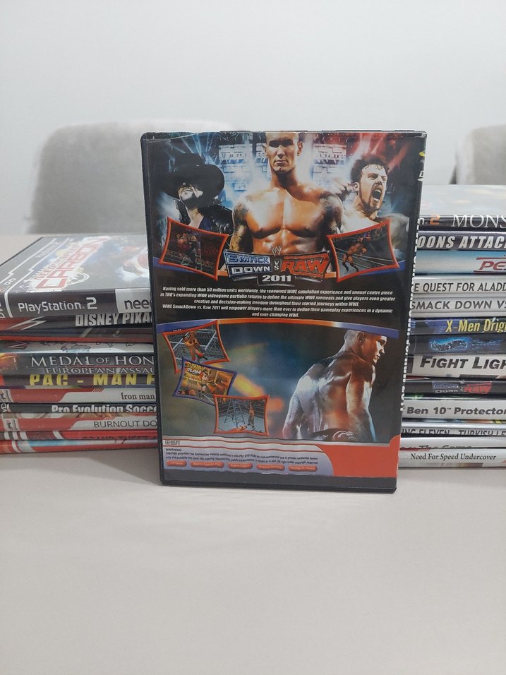 SmackDown 2011 Ps2 Oyunu - Görsel 2