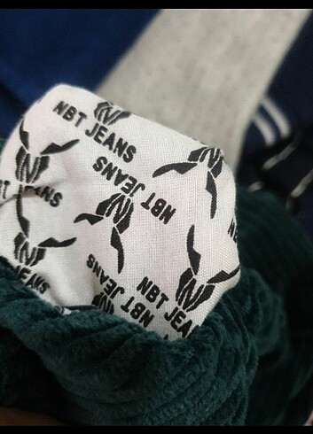 4 Yaş Beden yeşil Renk Nebbati jeans kadife pantolon 