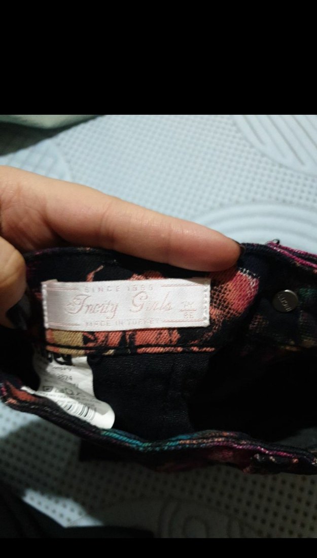 Kız Çocuk Bağlama Desenli Düğmeli Etek - Görsel 2