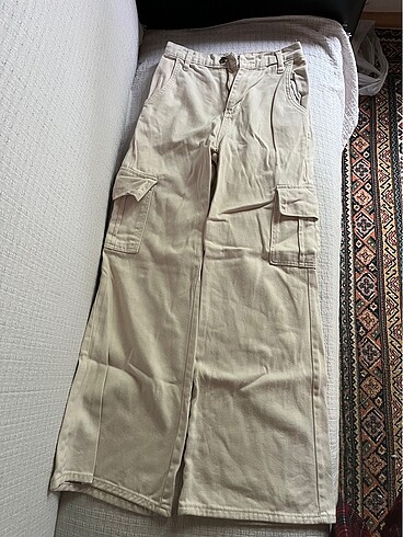 Krem rengi kargo pantolon