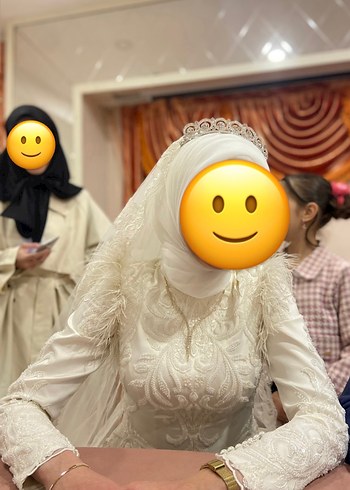 38 Beden Yüksek Yakalı Uzun Kollu Prenses Gelinlik