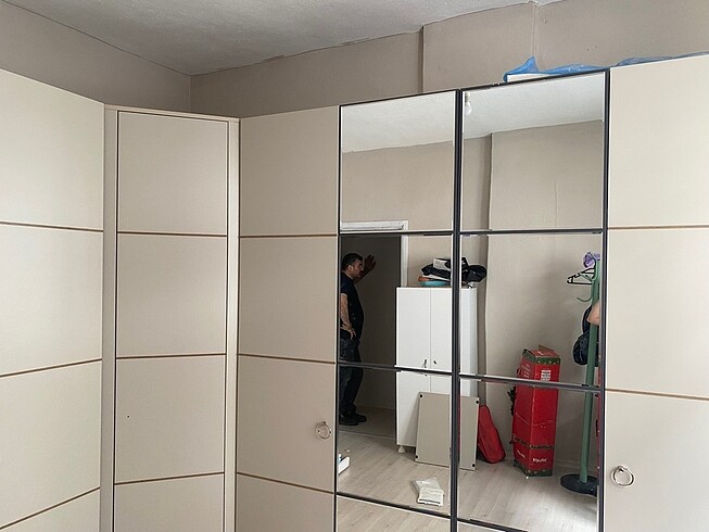 Acil satılık 8 aylık gardırop