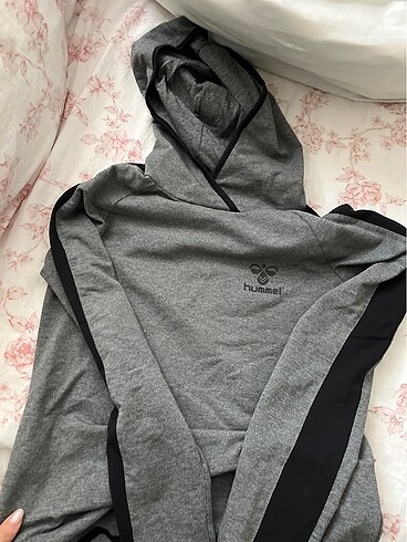 Hummel sweatshirt