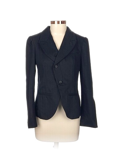 Diğer Blazer %70 İndirimli.