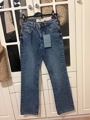 34 Beden lacivert Renk Stradivarius straight fit jean