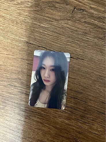 Itzy hologramlı pc